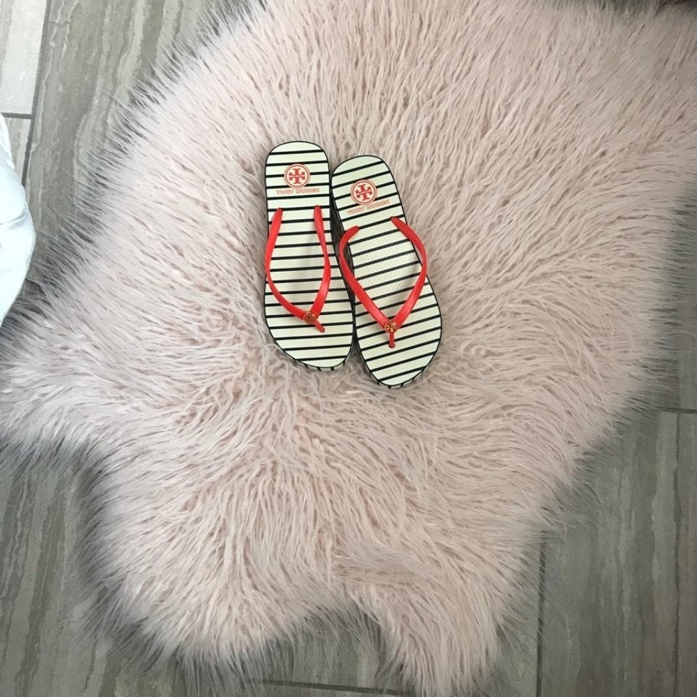 Shoes - Picture 3 of 3